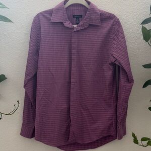 Van Heusen Purple Plaid Long Sleeve Dress Shirt Men’s Size Small